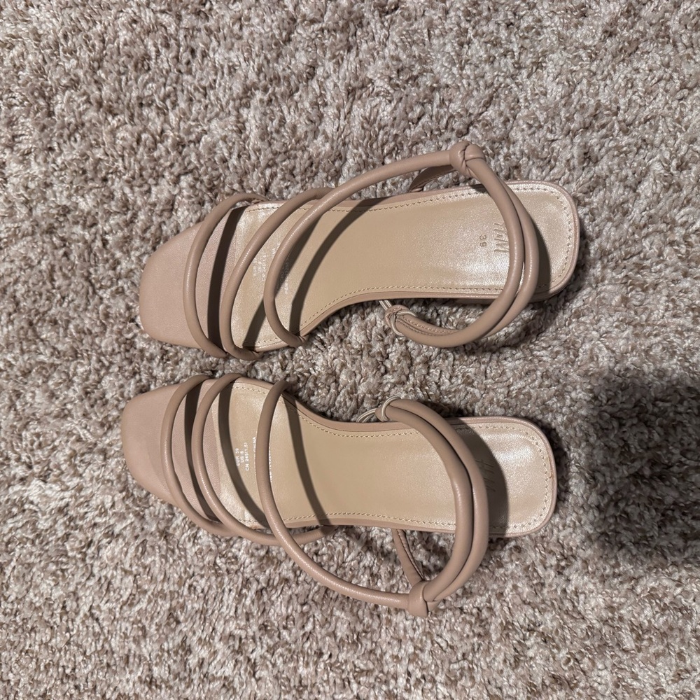 Elegant Tan Women's Strappy Sandals